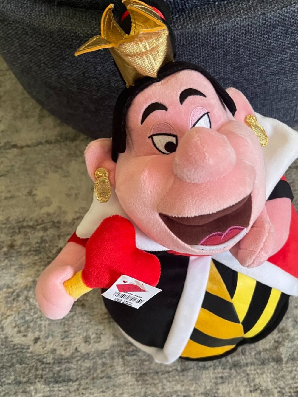 Queen of Hearts Plush Alice in Wonderland Disney Store Original 15"